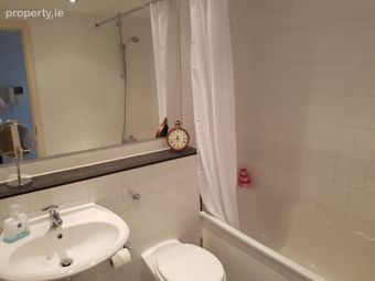 Apartment 8 , Block 3, Clarion Quay, North Wall Qu, IFSC, Dublin 1 - Image 5