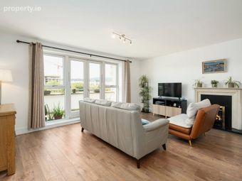 95 The Ramparts, Willow Avenue, Cabinteely, Dublin 18, Cabinteely, Dublin 18 - Image 2