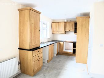 16 Baunoge, Loughrea, Co. Galway - Image 4