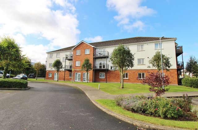 91 Esker Manor, Lucan, Co Dublin, Lucan, Co. Dublin - Click to view photos