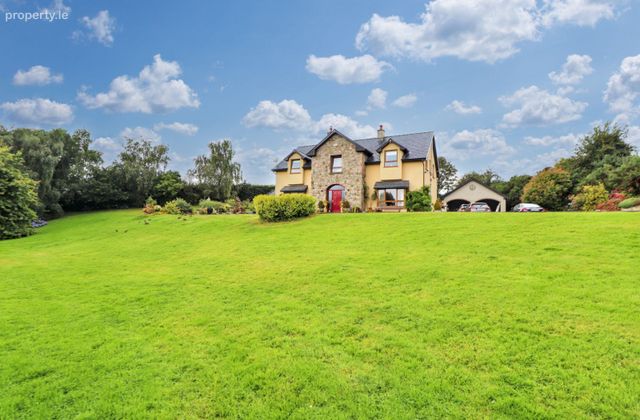 Ballyheefy, Ogonnelloe, Killaloe, Co. Clare - Click to view photos