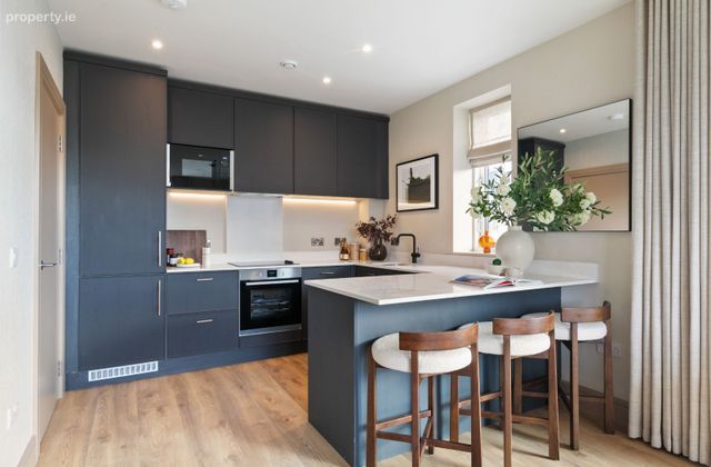 2 Bed Apartment, Cabinteely, Dublin 18 - Click to view photos