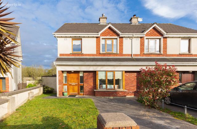 11 Ros Na Coille, Youghal Road, Midleton, Co. Cork - Click to view photos