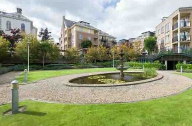 Blackrock, Stillorgan, Co. Dublin - Click to view photos
