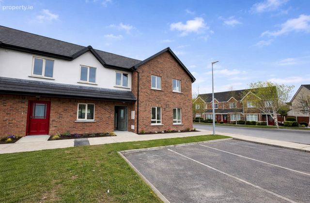 2 Latchford Gardens, Clonee, Dublin 15, Co. Dublin, Clonee, Dublin 15 - Click to view photos