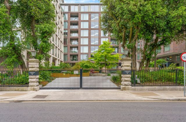 1, The Burbidge, Lansdowne Place, Ballsbridge, Dublin 4 - Click to view photos