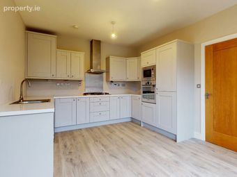2 Chapelwood Crescent, Hollystown, Hollystown, Dublin 15 - Image 4