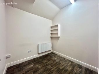 Lee Beauty Clinic, Market Square, Gort, Co. Galway - Image 5