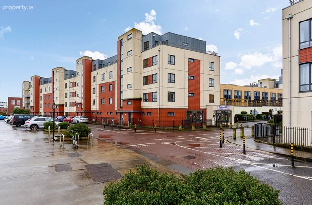 11 Cassian Court North, Royal Canal Park, Co. Dublin, Royal Canal Park, Dublin 15 - Click to view photos