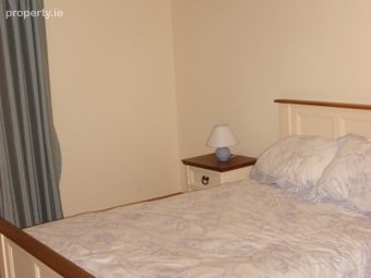 50 The Crescent,fortfield Square, Terenure, Dublin 6 - Image 4