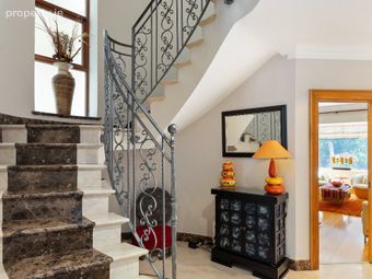 3 Carpenterstown Manor, Castleknock, Dublin 15, Castleknock, Dublin 15 - Image 2