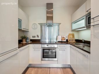 105 Bloomfield Park, Bloomfield Avenue, Donnybrook, Dublin 4, Donnybrook, Dublin 4 - Image 4