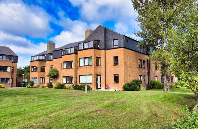 Apt 30 Radcliffe, Sutton, Dublin 13 - Click to view photos