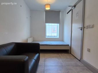 Apartment 2, 67 Henry Street, South Circular Road, Co. Limerick - Image 2