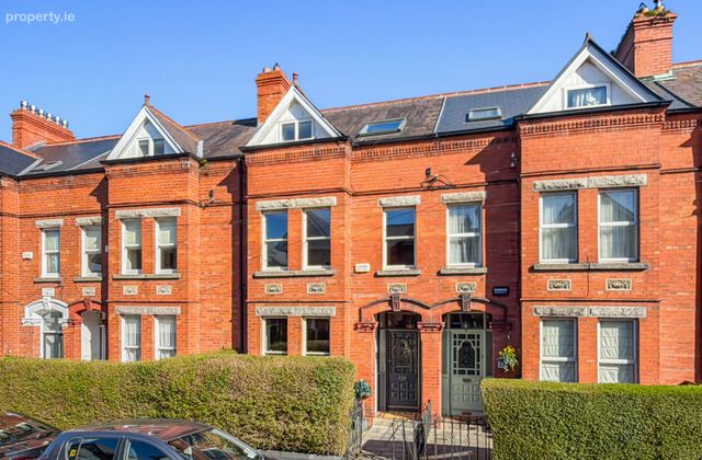 14 Oaklands Park, Dublin 4, Sandymount, Dublin 4 - Click to view photos