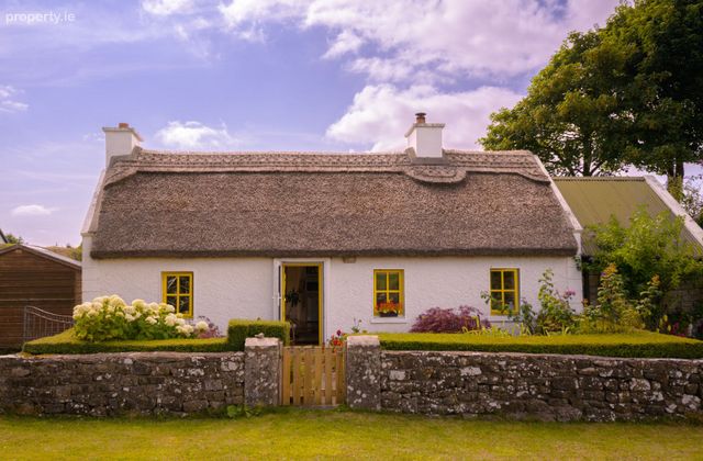 Lisdonagh, Headford, Caherlistrane, Co. Galway - Click to view photos