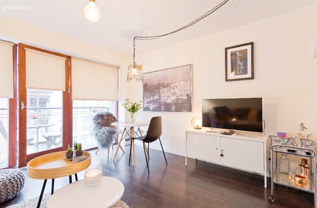Apartment 190, Block D, Castleforbes Square, Dubli, IFSC, Dublin 1 - Click to view photos