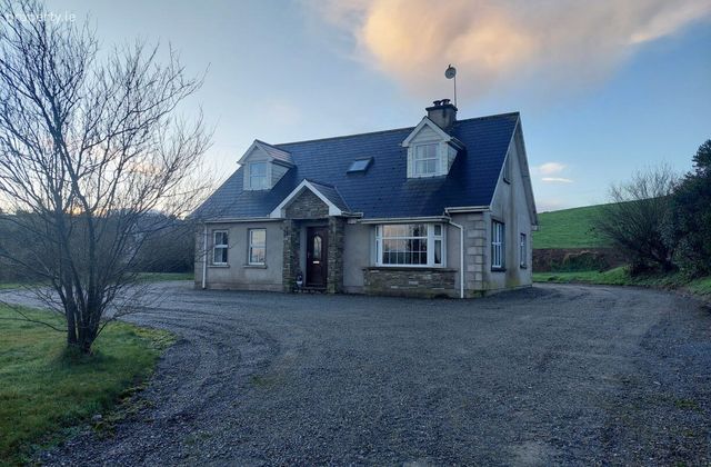 Ballymacowen, Clonakilty, Carrig, Co. Cork - Click to view photos