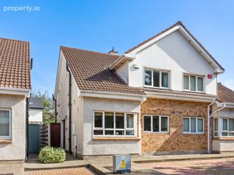 8 Engleberg Court, Mounttown Road Lower, Dun Laoghaire, Co. Dublin