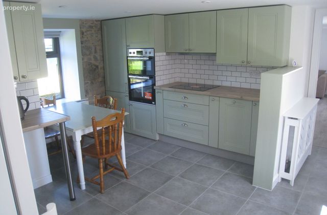 Streete, Streete, Co. Westmeath - Click to view photos