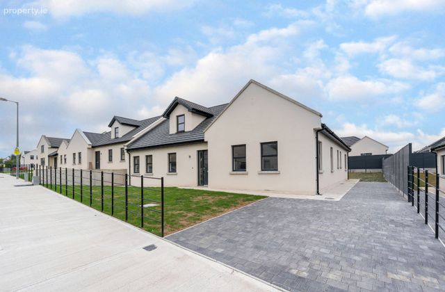Ballysax, Carrighill Upper, Calverstown, Kildare, Co. Kildare - Click to view photos