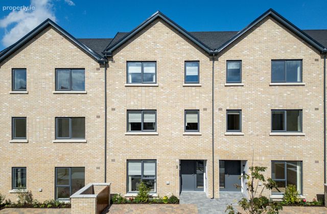 4 Bed End Of Terrace House - The Hawthorn, Brennanstown, Dublin 18 - Click to view photos