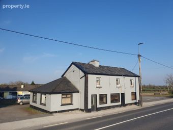 Chariot Lounge, Corskeagh, Frenchpark, Frenchpark, Co. Roscommon - Image 2