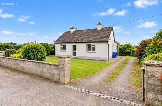 Gortnagrann, Borrisokane, Nenagh, Co. Tipperary, Carrigahorig, Co. Tipperary - Click to view photos