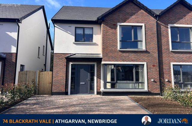 74 Blackrath Vale, Athgarvan, Newbridge, Co. Kildare, Athgarvan, Co. Kildare - Click to view photos