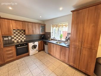 60 Ashmount Mews, Silversprings, Tivoli, Co. Cork - Image 2