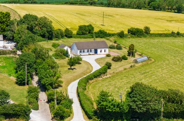Ballyhimikin House, Garryvoe, Co. Cork, Garryvoe, Co. Cork - Click to view photos