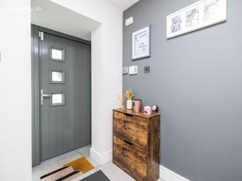 15 Shanowen Avenue, Dublin 9, Santry, Dublin 9 - Image 2
