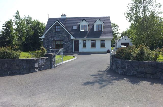 Carrowbaun West, Ardrahan, Co. Galway - Click to view photos
