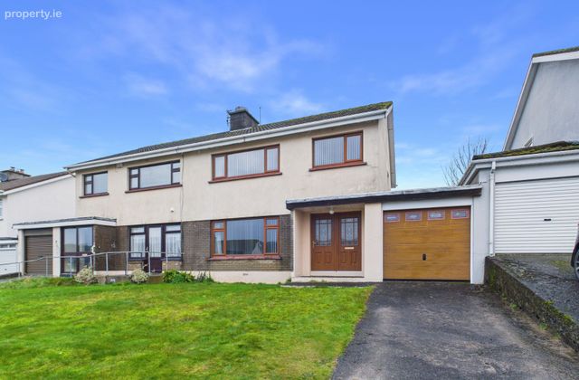 18 Cl&aacute;ir&iacute;n, Carrick-on-suir, Carrick-on-Suir, Co. Tipperary - Click to view photos