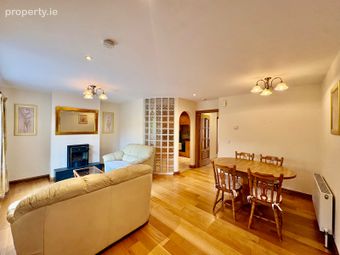 90 Welwyn Road, Maryborough Woods, Douglas, Co. Cork - Image 2