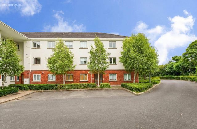 89 Esker Manor, Lucan, Co. Dublin, Lucan, Co. Dublin - Click to view photos