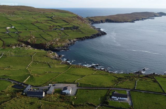 The Haggerts, Ballaghboy, Garnish, Beara, Co. Cork - Click to view photos