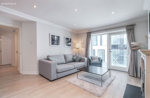 Apt, Shelbourne Hall, Shelbourne Road, Ballsbridge, Dublin 4 - Click to view photos