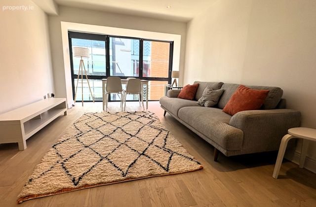 Apartment 39, Trinity Plaza, Dublin 2 - Click to view photos