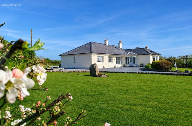 L'chaim, Cnoc&aacute;n An Bhodaigh, Furbo, Co. Galway - Click to view photos