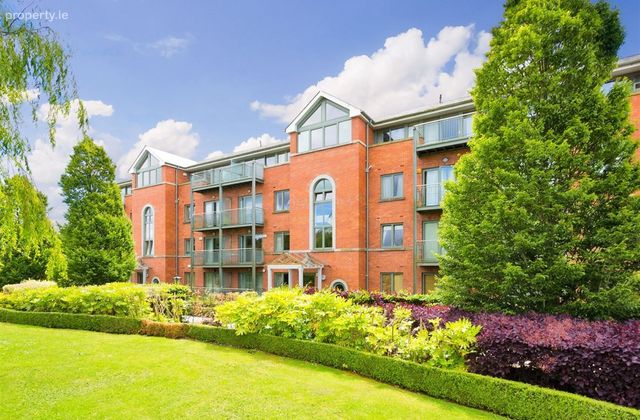 21 Cedar Lodge, Farmleigh Avenue, Castleknock, Dublin 15 - Click to view photos