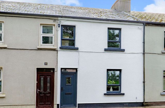 6 Corrib Terrace, Woodquay, Co. Galway - Click to view photos