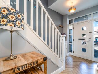 18 Belarmine Drive, Dublin 18, Stepaside, Dublin 18 - Image 2