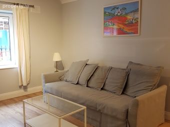 8 Bertram Court, Francis Street, Dublin 8 - Image 2