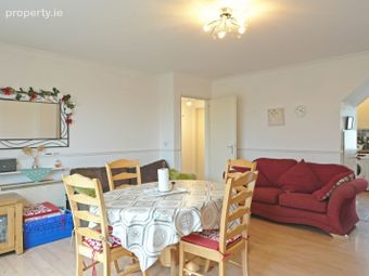 132 Cedar Brook Avenue, Dublin 10 - Image 4