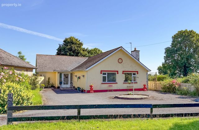 Piercetown / Goold's Cross, Clonoulty, Cashel, Co. Tipperary, Clonoulty, Co. Tipperary - Click to view photos