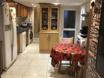 3 Main Street, Carrick-on-suir, Co. Tipperary, Carrick-on-Suir, Co. Tipperary - Image 4