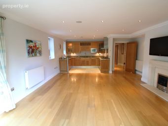 25 Beech Lodge, Farmleigh Woods, Castleknock, Dublin 15 - Image 5