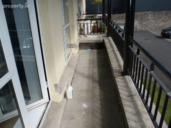 18 Riverbank Hse, Islandbridge, Dublin 8 - Image 5