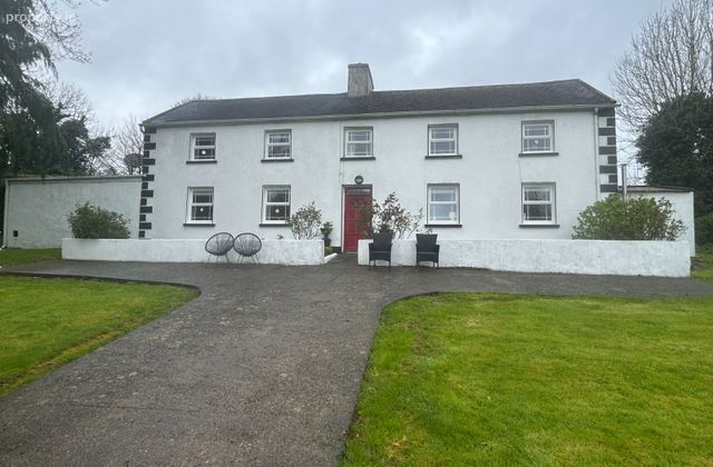 Inch House, Kilcummin, Killarney, Co. Kerry - Click to view photos